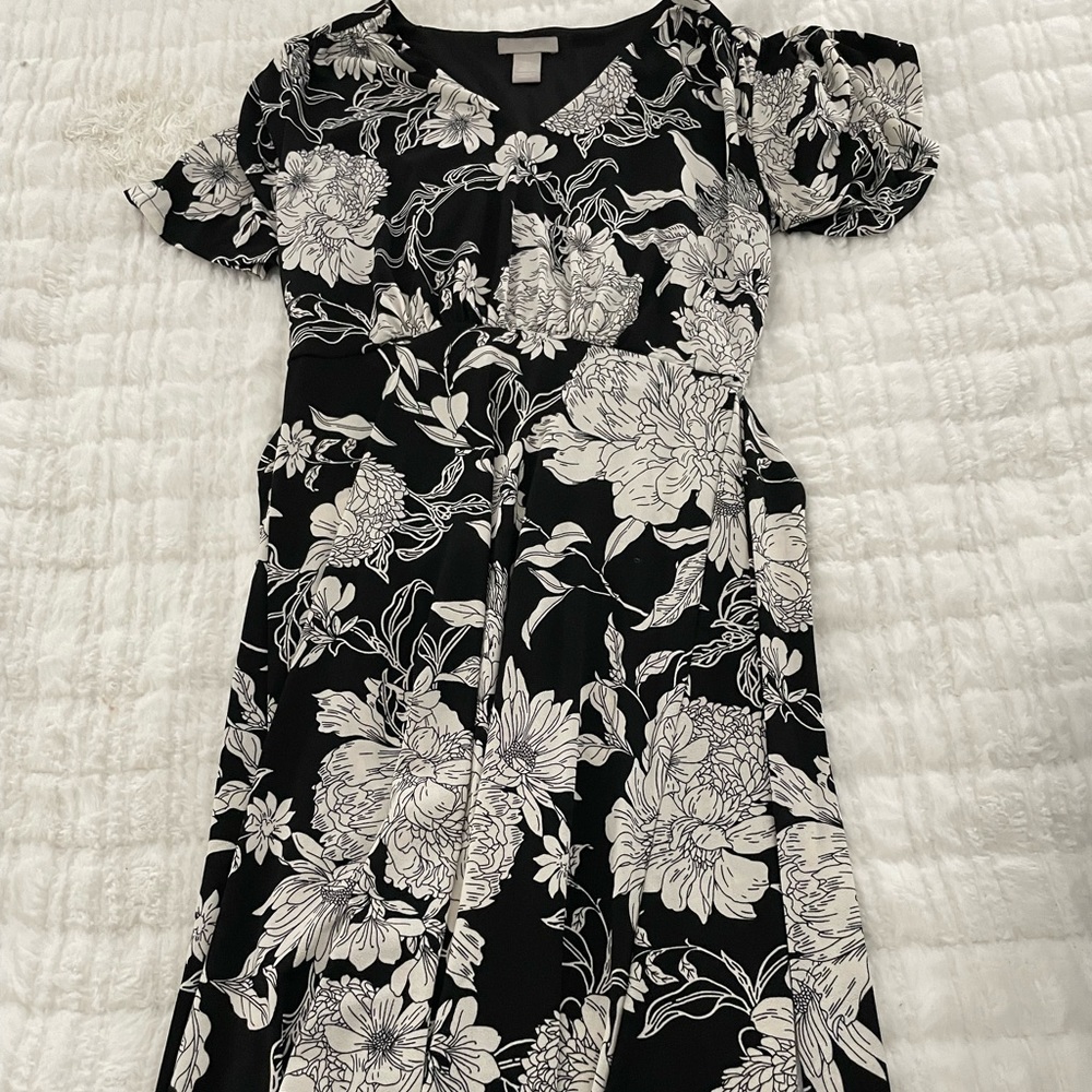 H&M Midi Dress short sleeve